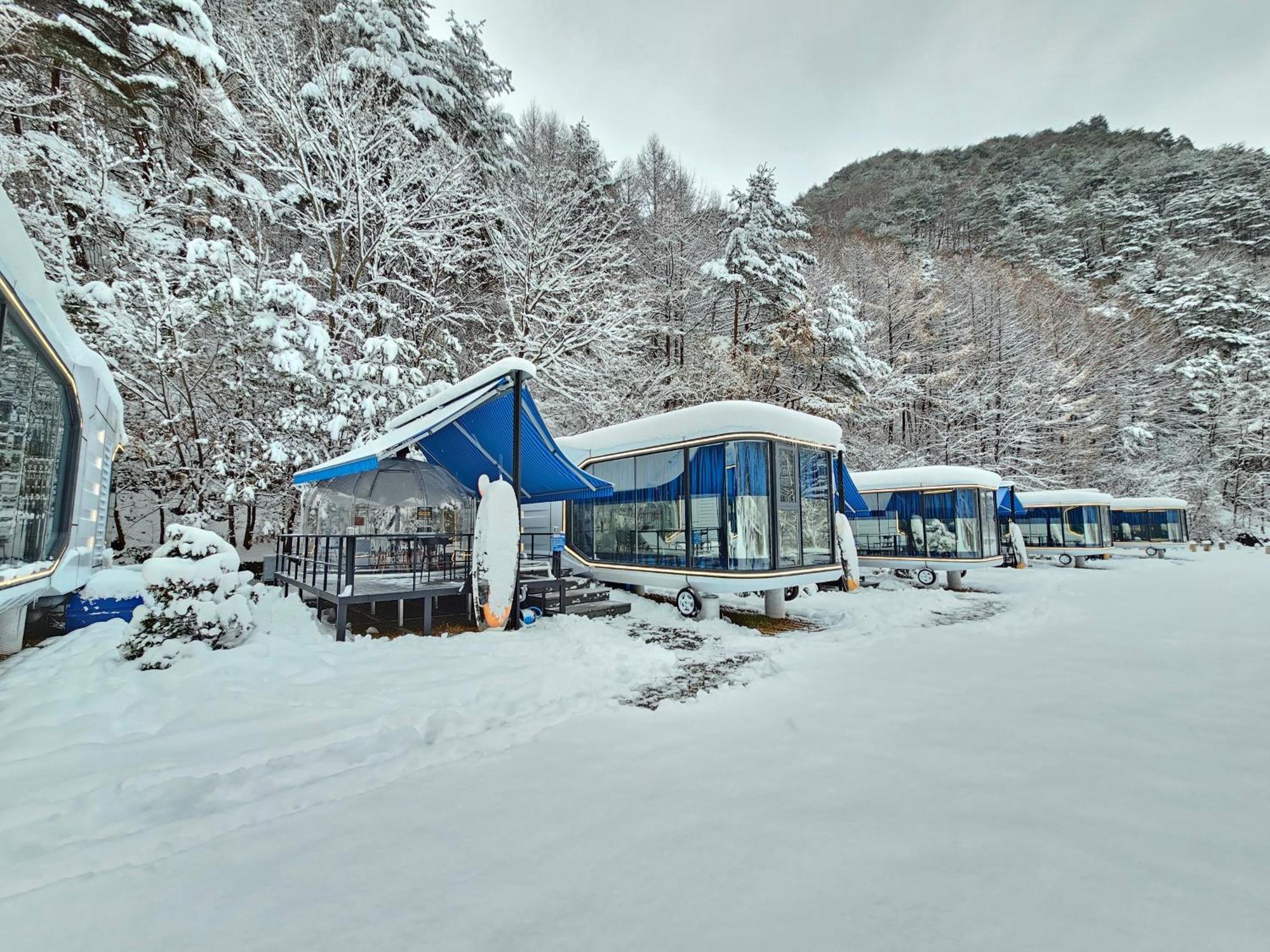 Galaxy X Hotel Type Caravan Glamping & Pension พยองซาง ภายนอก รูปภาพ